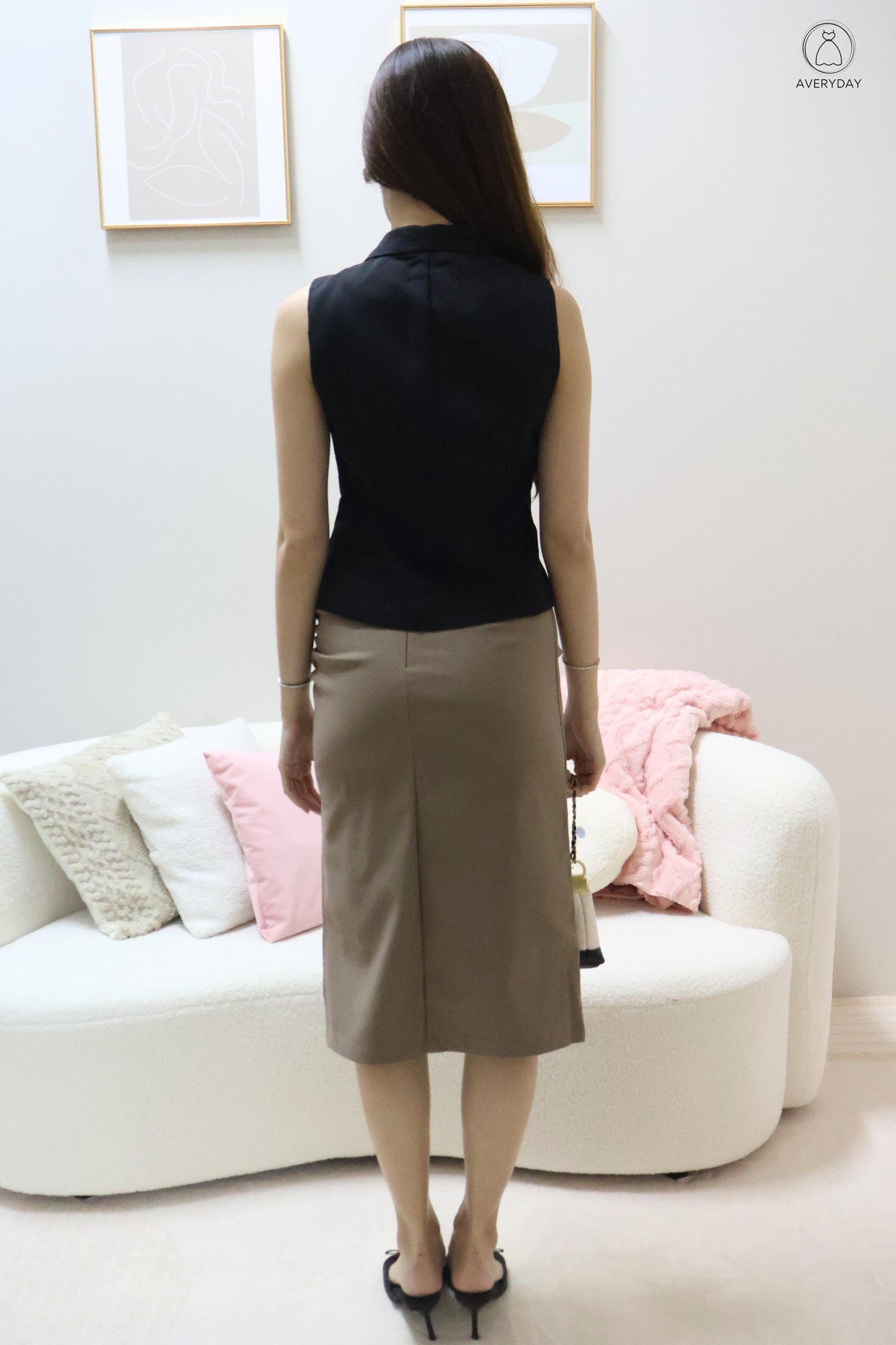 Nina Button Vest Top In Black