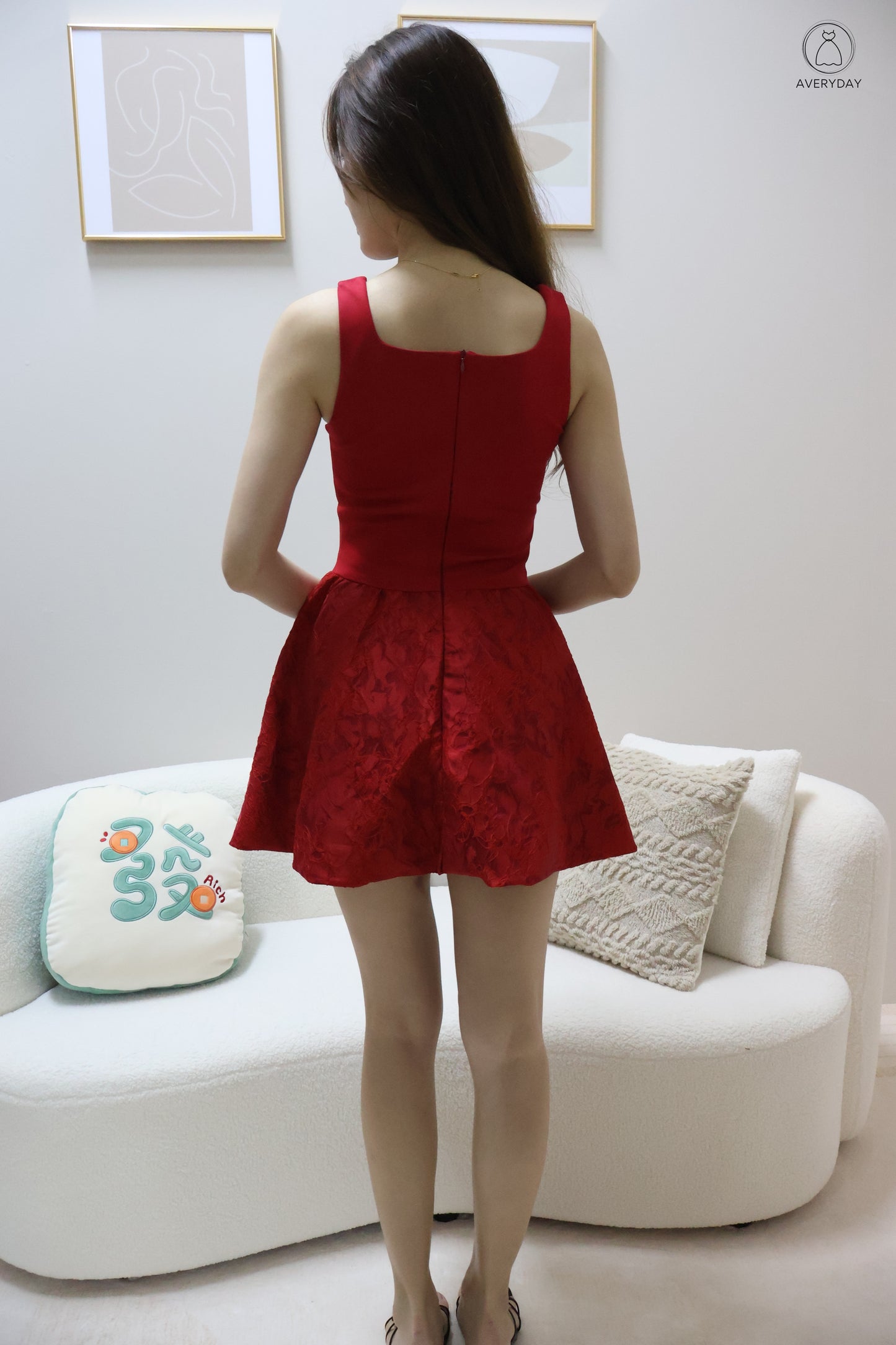 霓影 (Ní Yǐng) Festive Bloom Lace Romper Dress In Scarlett (With Camellia Chain Sling)