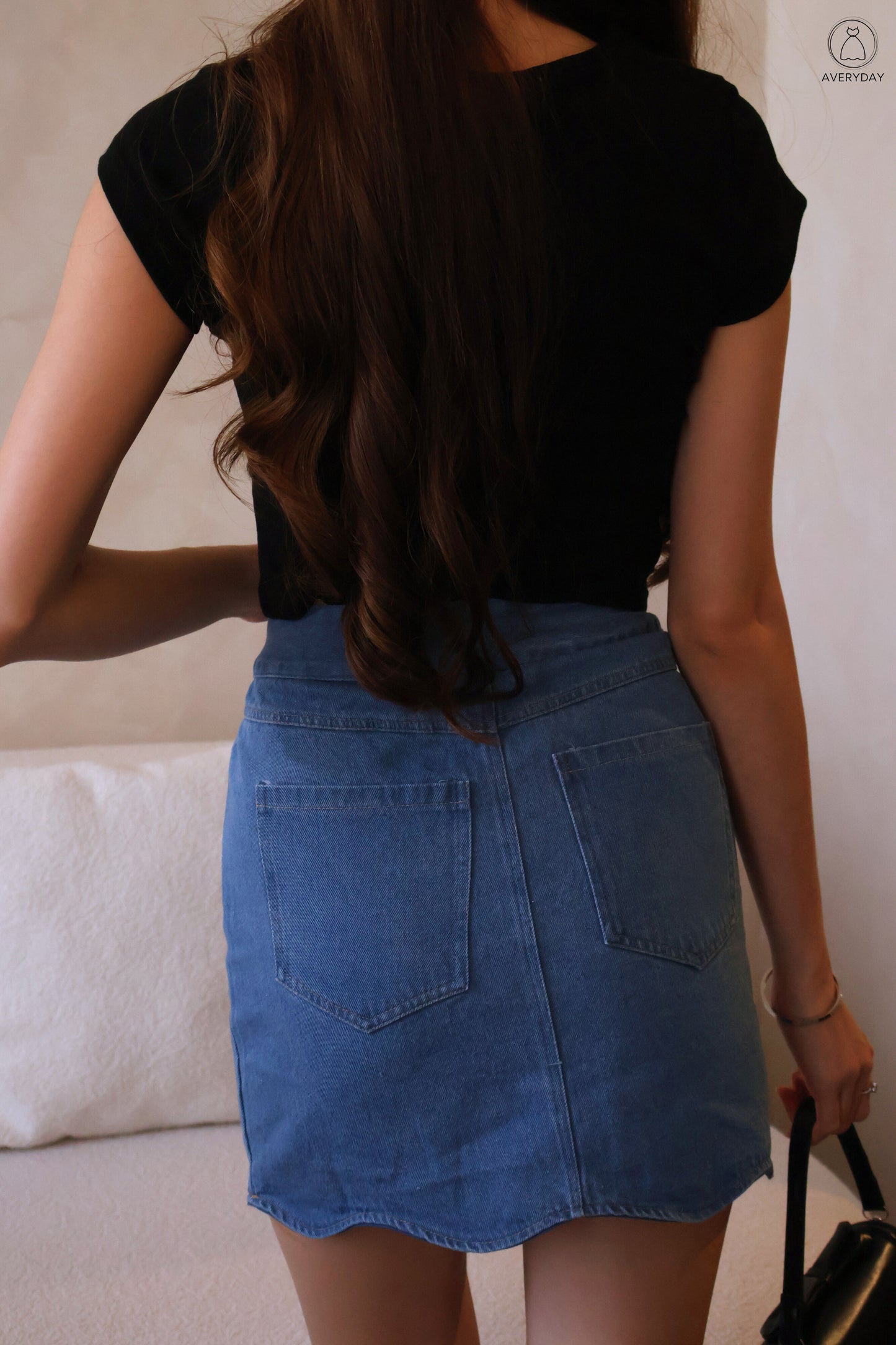 Drea Scallop Hem Skorts In Mid Wash Denim