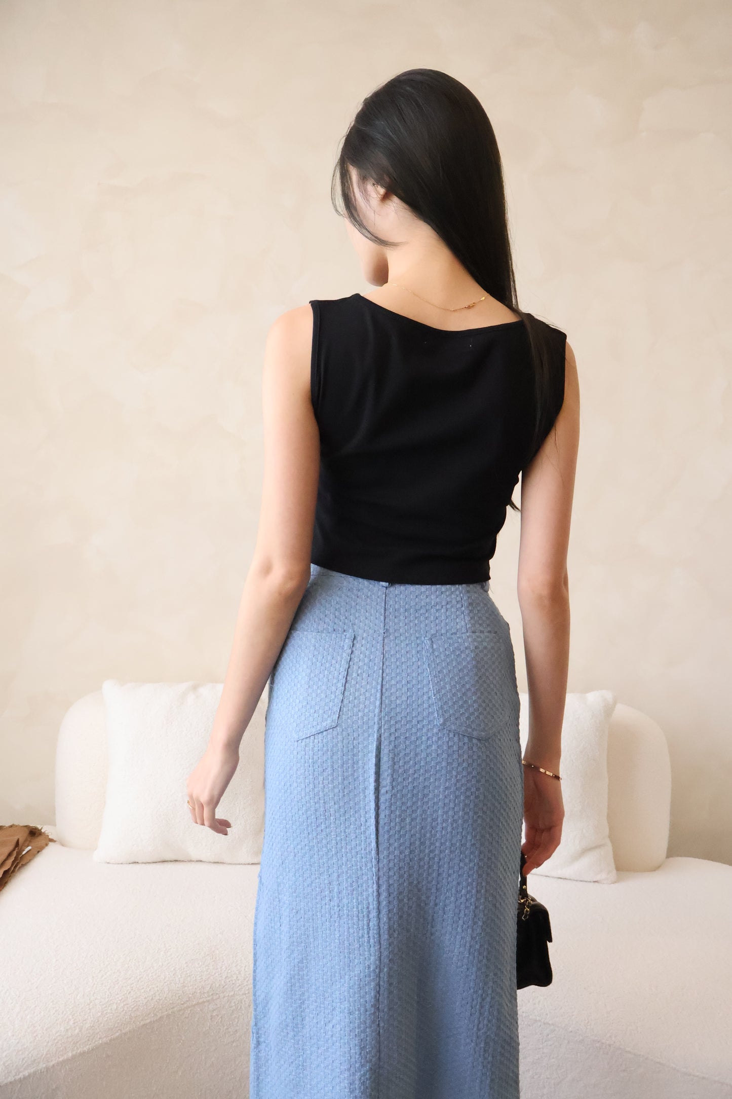 Roses Gold Button Top In Black