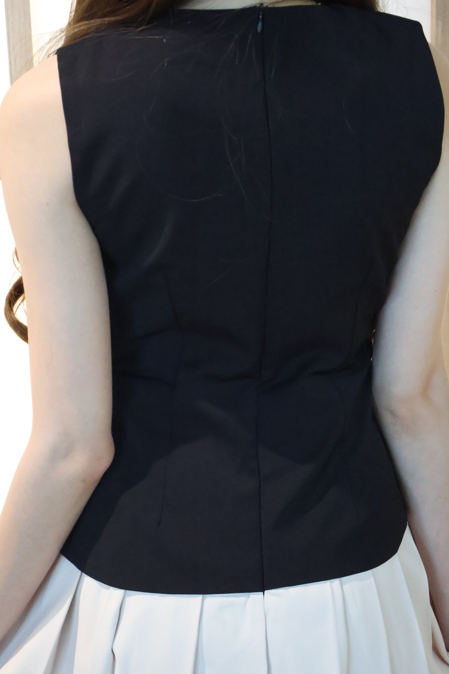 *Restocked* *Premium* Izzy Rose Gold Buttons Pleated Dress In Black