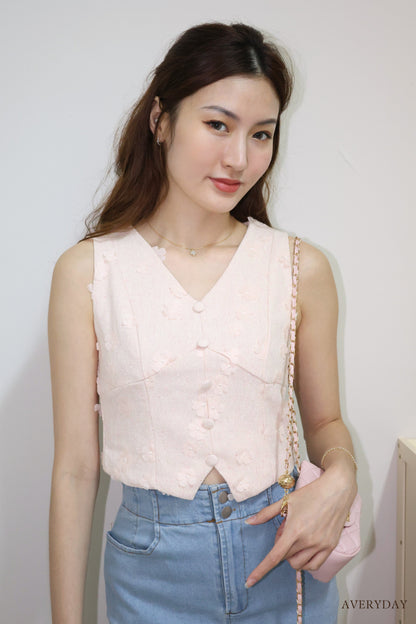 Ferlyn Floral Petal Button Top In Pink