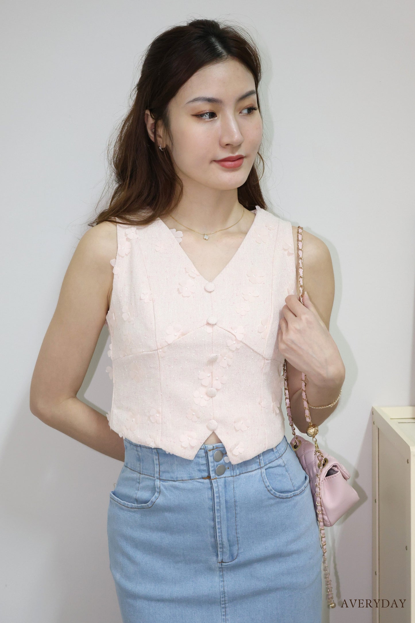 Ferlyn Floral Petal Button Top In Pink