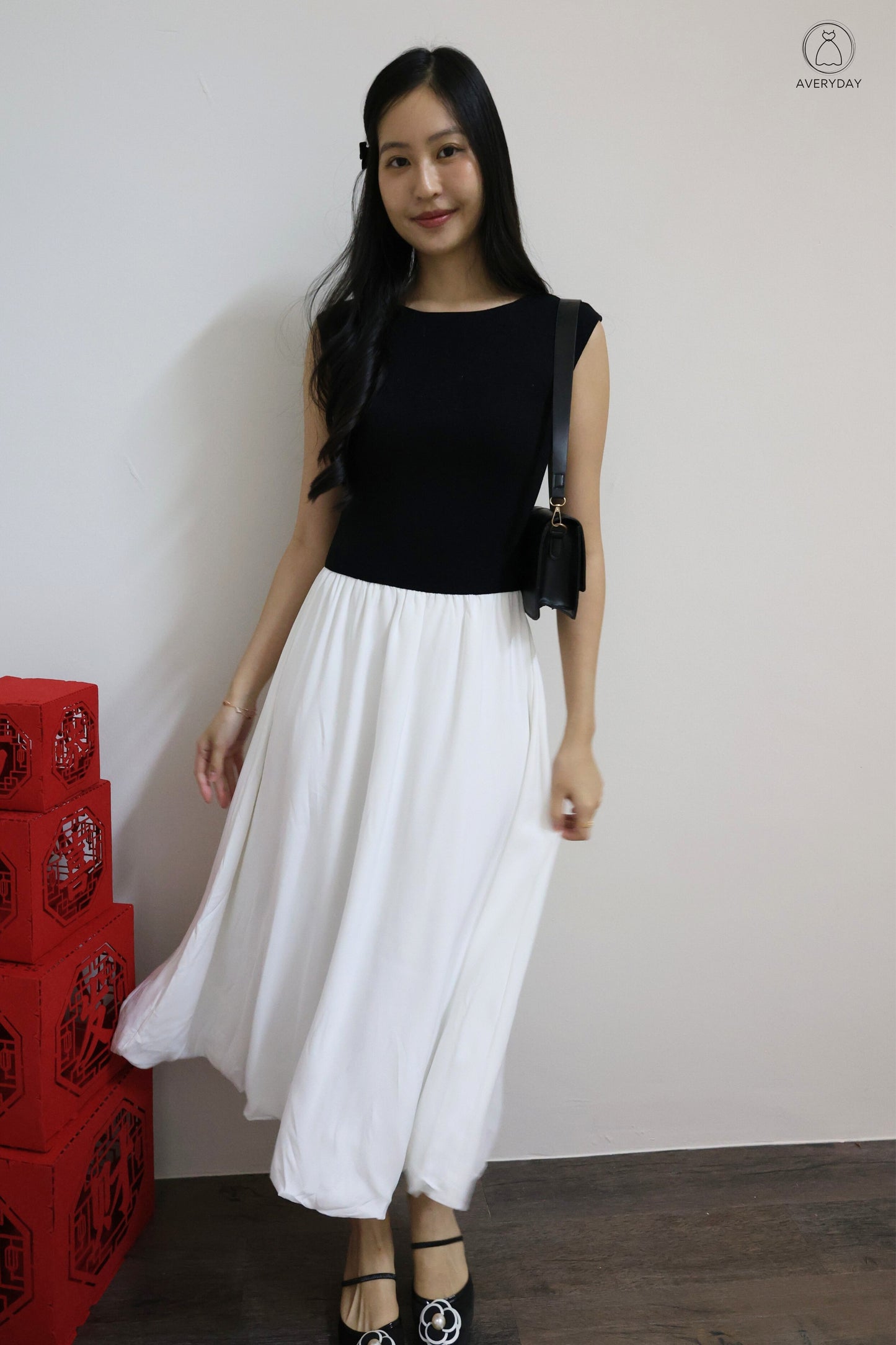 Linsey Glitter Soft Knit Bubble Hem Midi Dress In Classic Black
