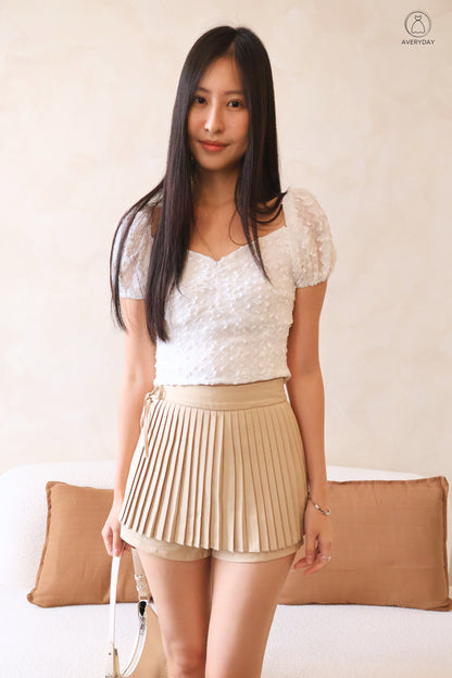 Mirah Pleated Apron Skorts In Sand