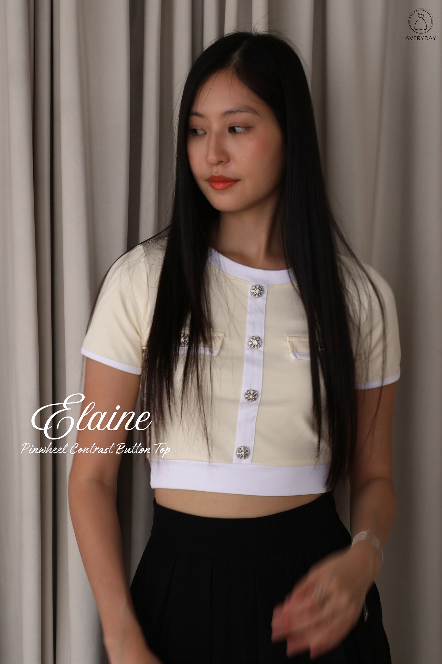 Elaine Pinwheel Contrast Button Top In Daffodil