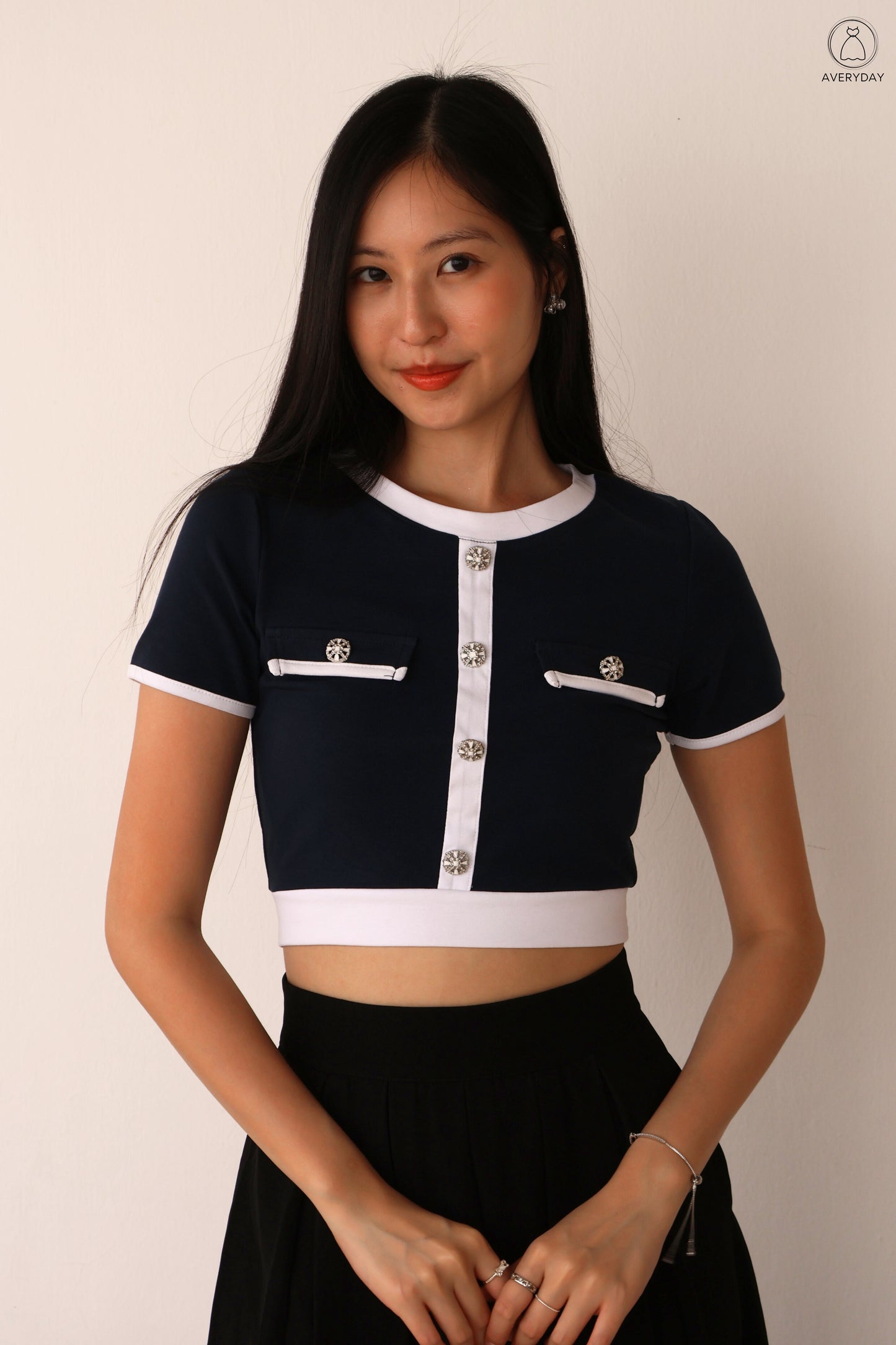 Elaine Pinwheel Contrast Button Top In Navy