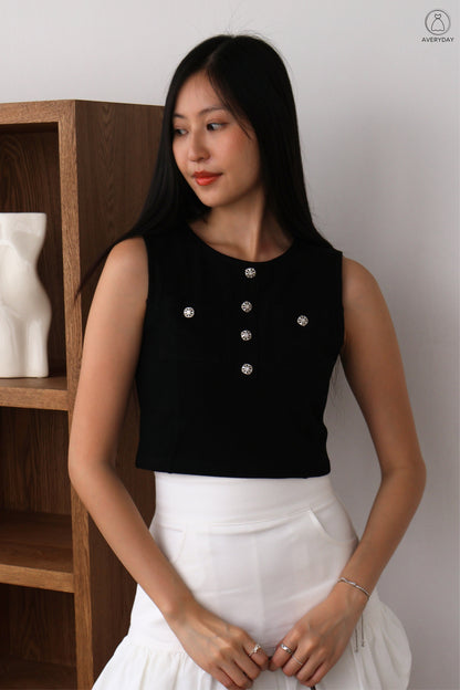 Jolin Pinwheel Button Tank Top In Black