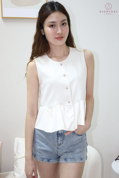 Elora Denim Cuffed High Waist Shorts In Light Denim