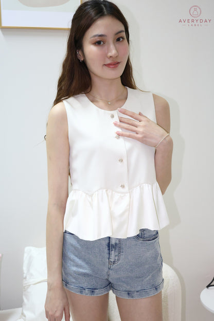 Elora Denim Cuffed High Waist Shorts In Light Denim