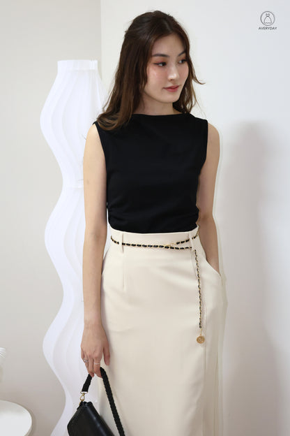 Randy Ruched Boatneck Top In Black
