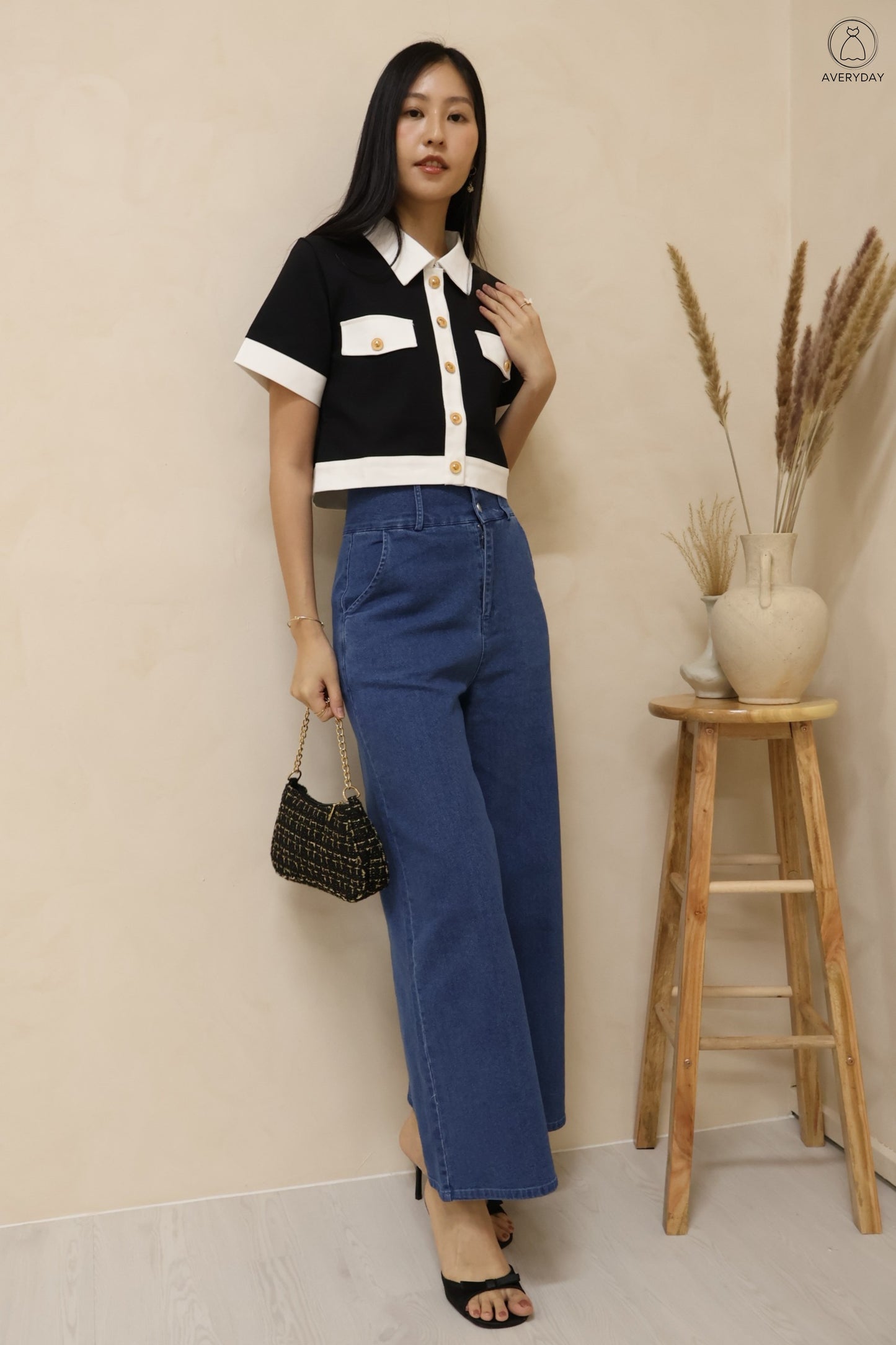 Sierra Collar Button Top In Black