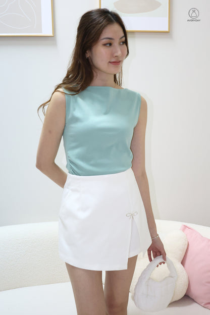 Randy Ruched Boatneck Top In Green