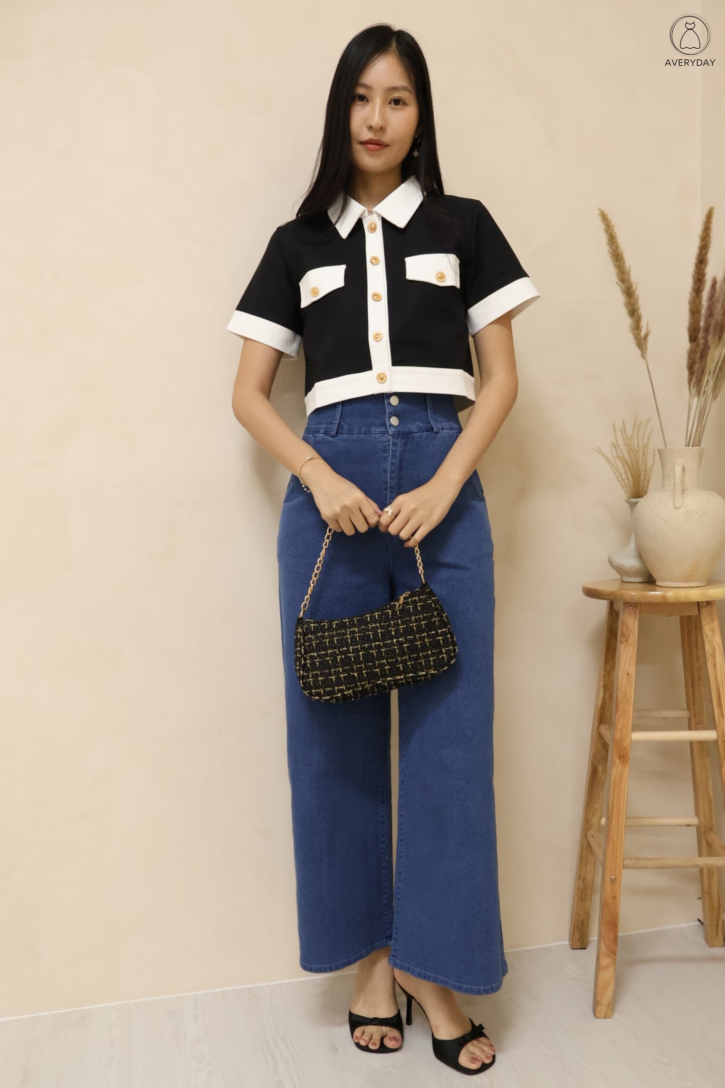 Sierra Collar Button Top In Black