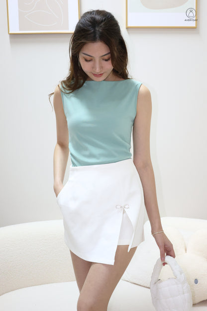 Randy Ruched Boatneck Top In Green