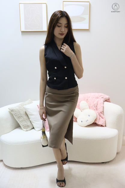 Nina Button Vest Top In Black