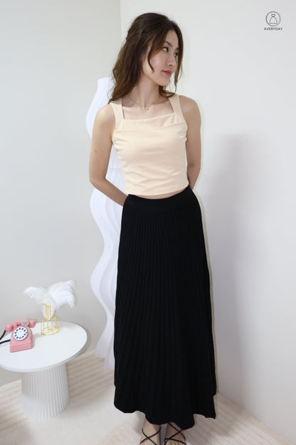 Abygail Pleated Soft Knit Skirt In Black