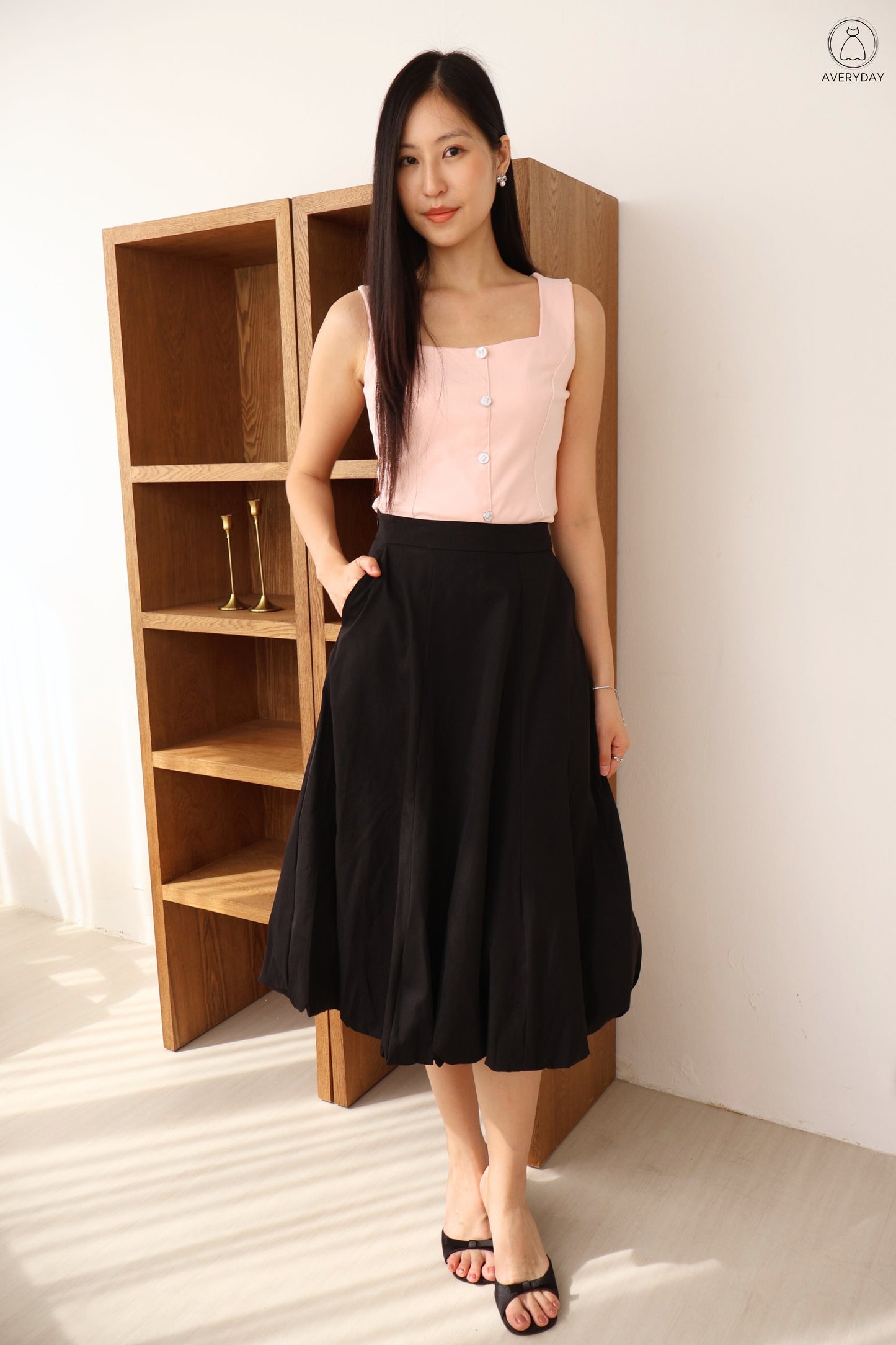 *Premium* Aisling Bubble Hem Midi Skirt In Black
