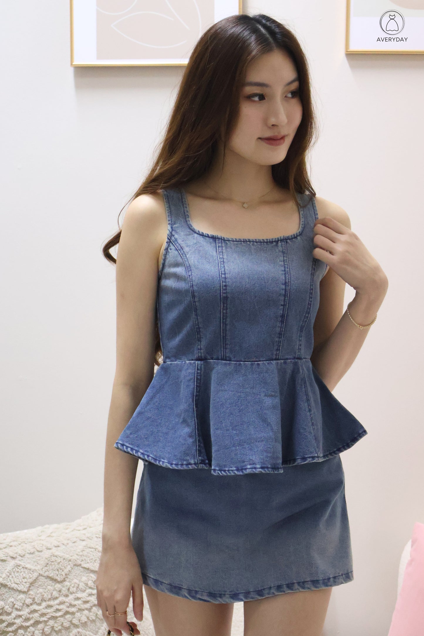 Elore Ombre Denim Peplum Top & Skorts Set In Mid Wash