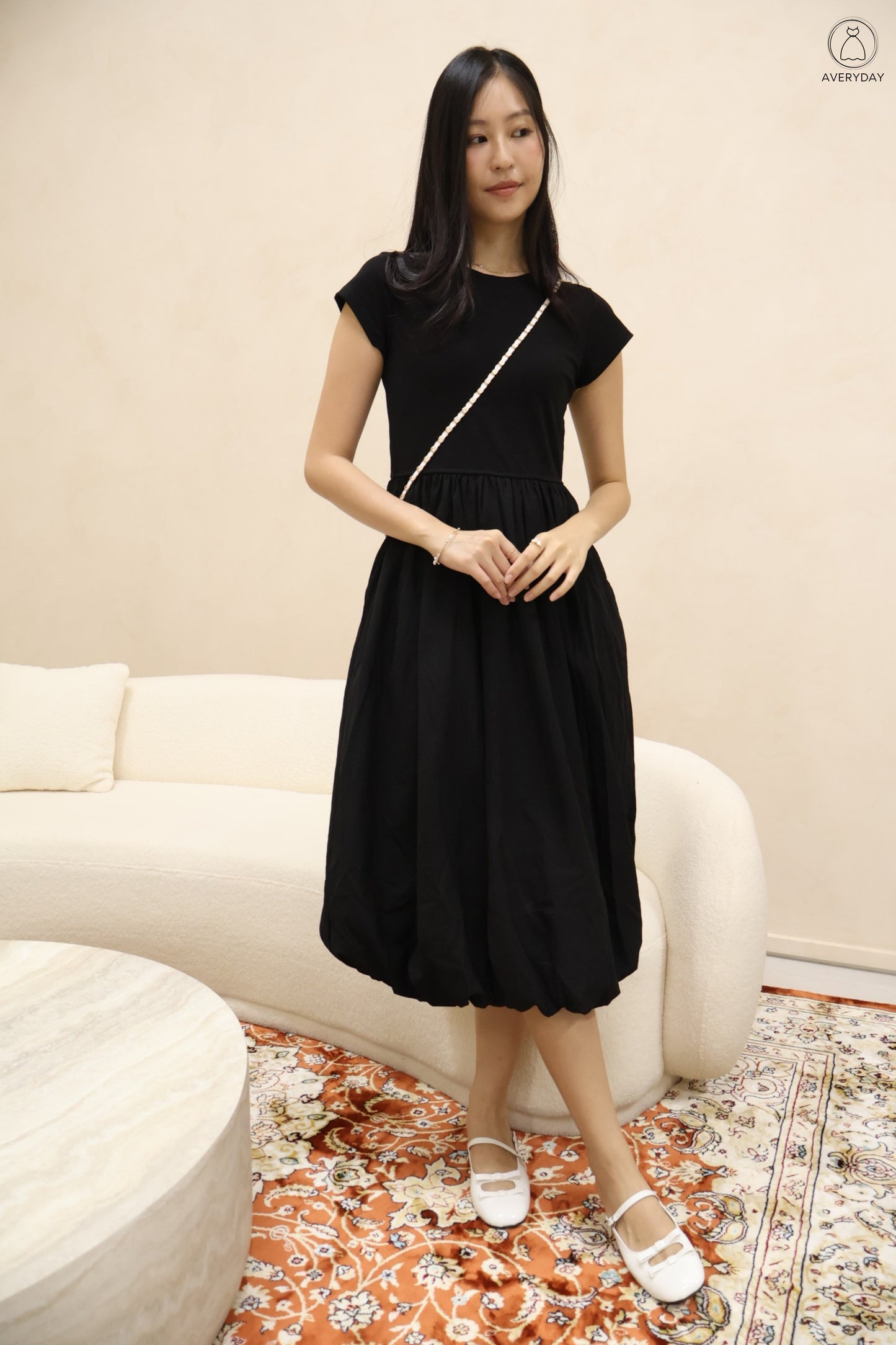 Xena Bubble Hem Pocket Midi Dress In Black (With Mini Sling Bag - White)