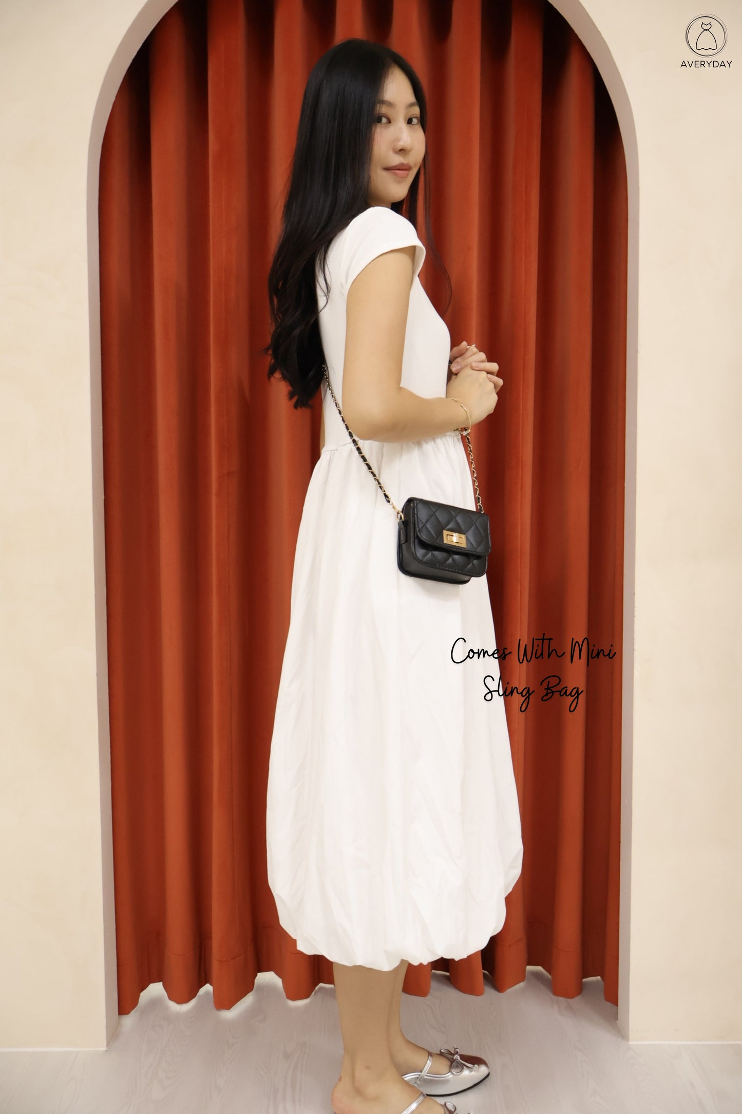 Xena Bubble Hem Pocket Midi Dress In White (With Mini Sling Bag - Black)