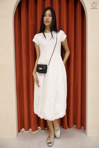 Xena Bubble Hem Pocket Midi Dress In White (With Mini Sling Bag - Black)