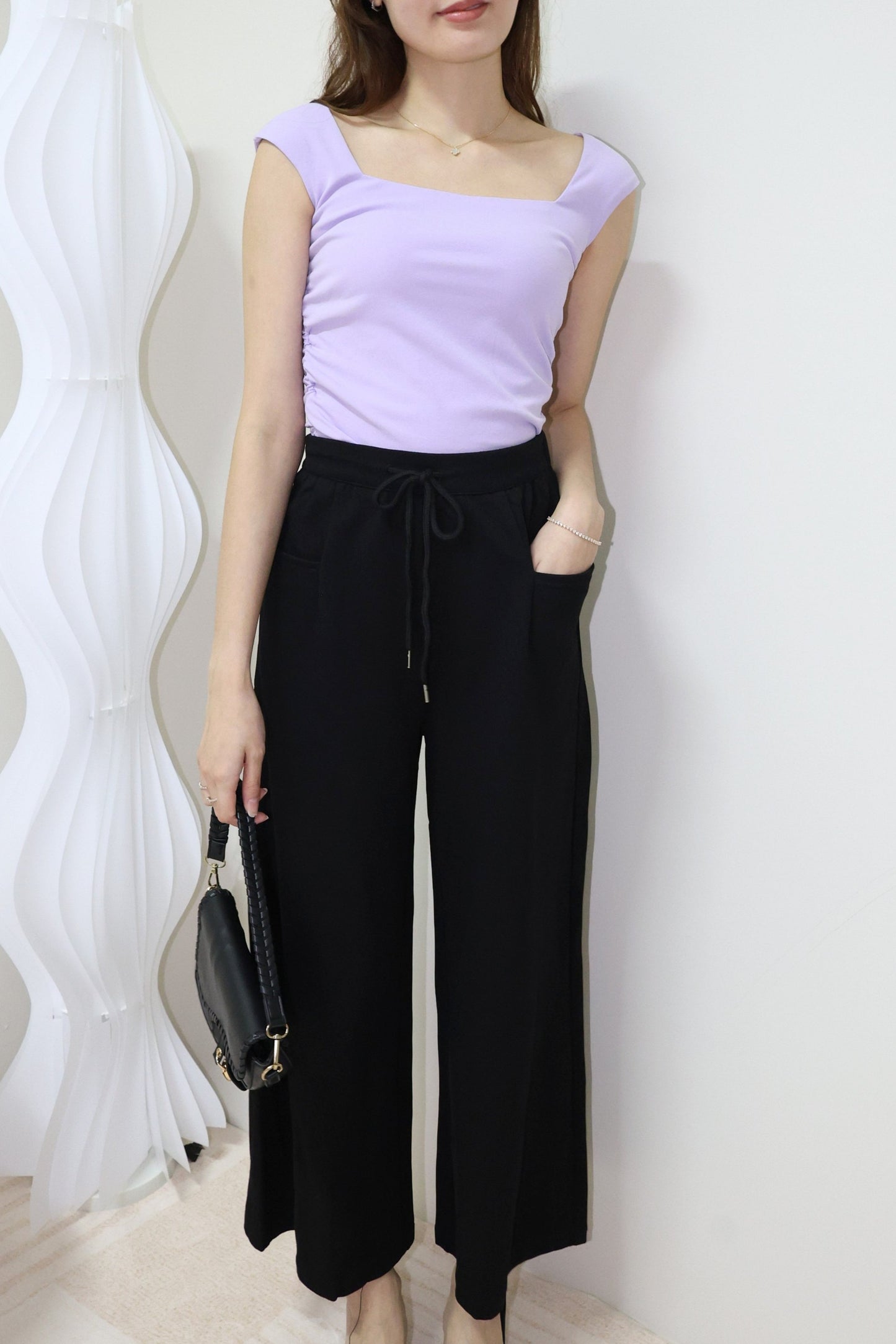 Neia Pocket Lounge Pants In Classic Black