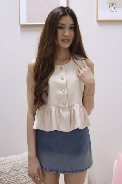 Vann Peplum Flowy Scallop Hems Button Top In Cream