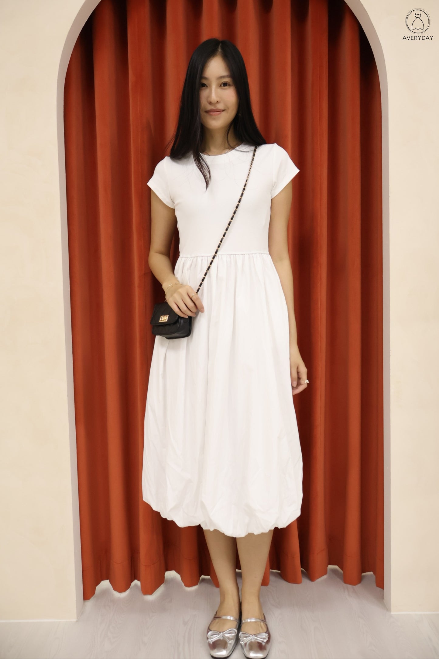 Xena Bubble Hem Pocket Midi Dress In White (With Mini Sling Bag - Black)