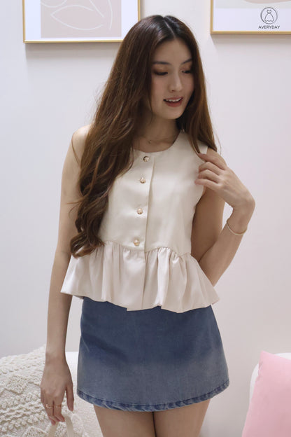 Vann Peplum Flowy Scallop Hems Button Top In Cream