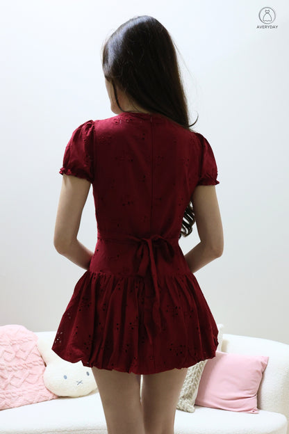 蕴红 (Yùn Hóng) Eyelet Flutter Bubble Romper Dress In Maroon