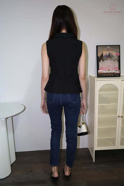 Shermin Collared Ribbon Button Vest Top In Black