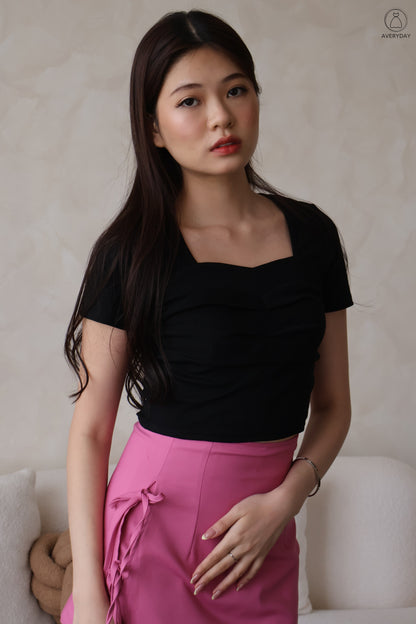 Sona Heart Shape Neckline Top In Black