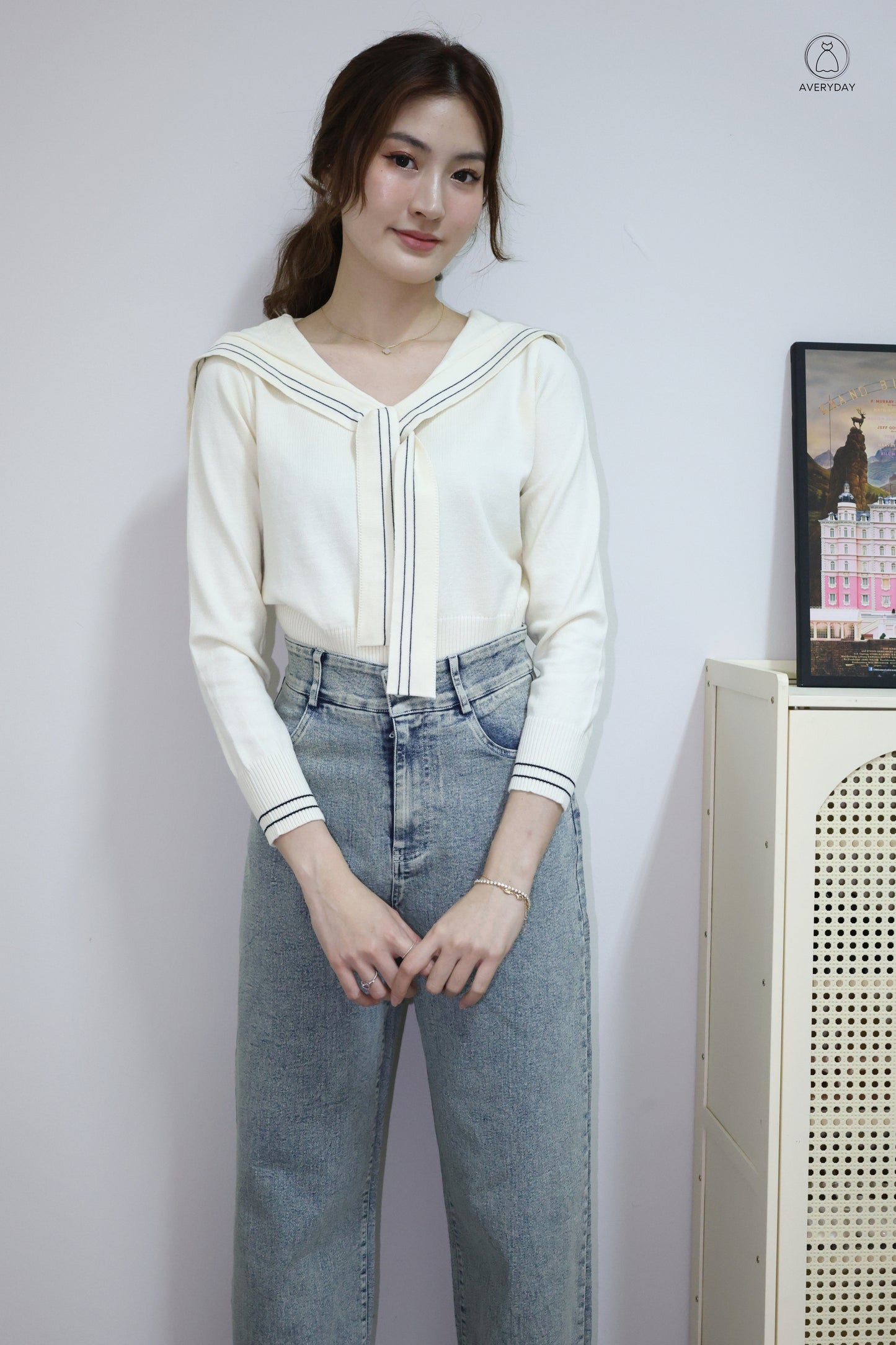 Lindy Washed Denim Cuffed Jeans (Light)