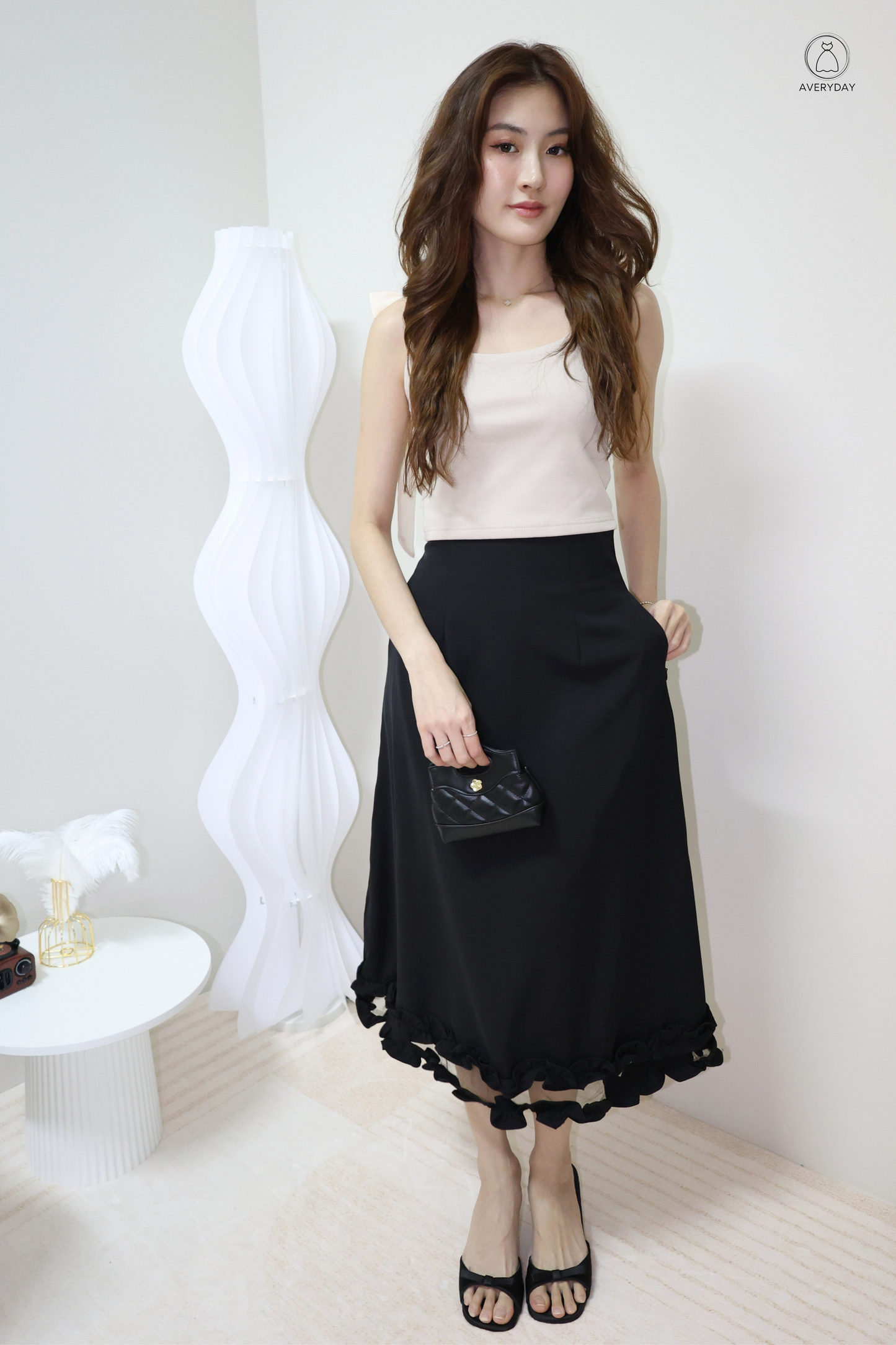 Alyce Pocket Frilly High-Waisted Midi Skirt In Black