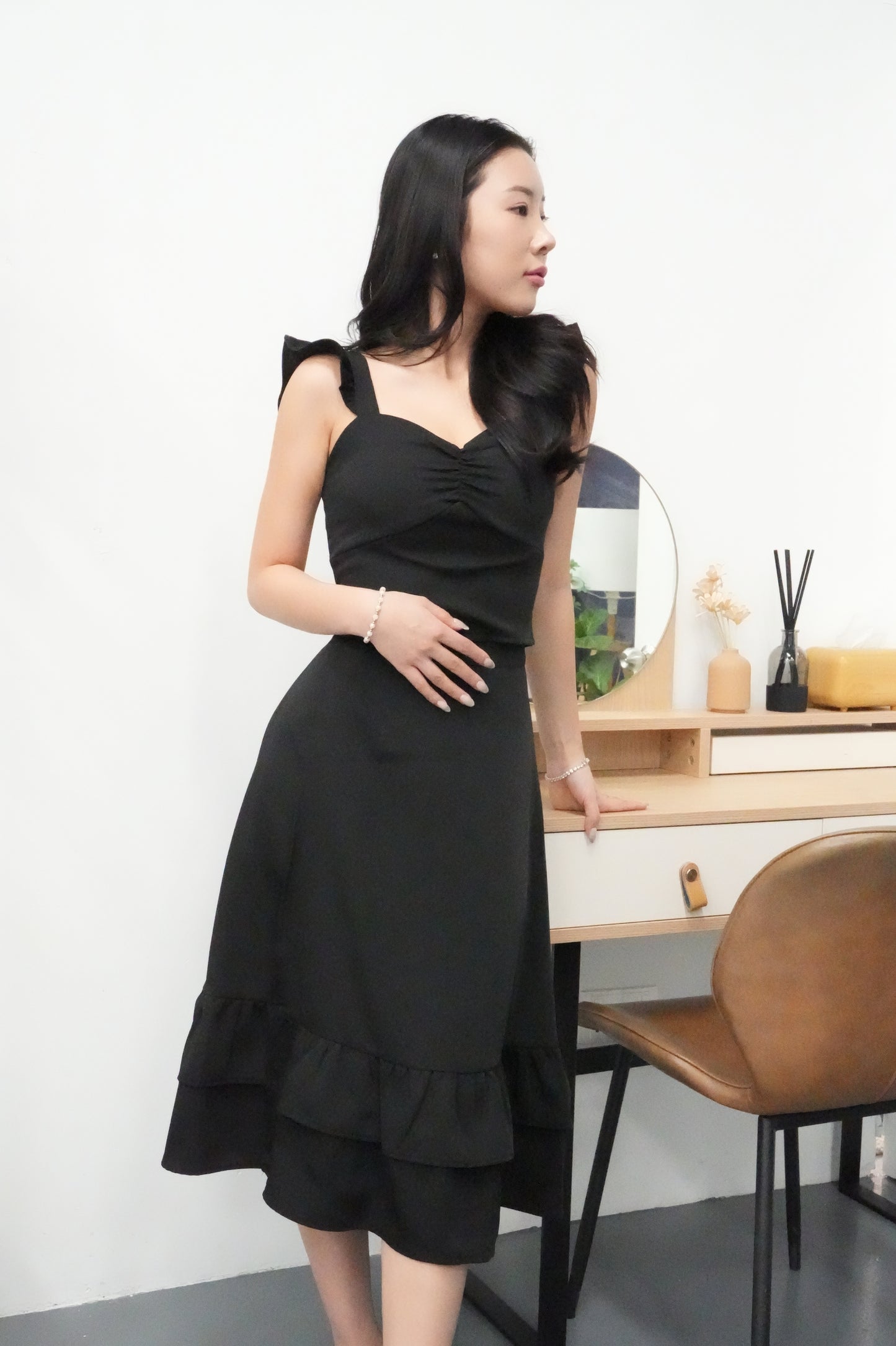 AVERYDAY Liora Flutter Midi Co-Ords in Black