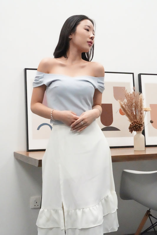 AVERYDAY Ashlyn Pleated Cap Sleeve Top in Ice Blue