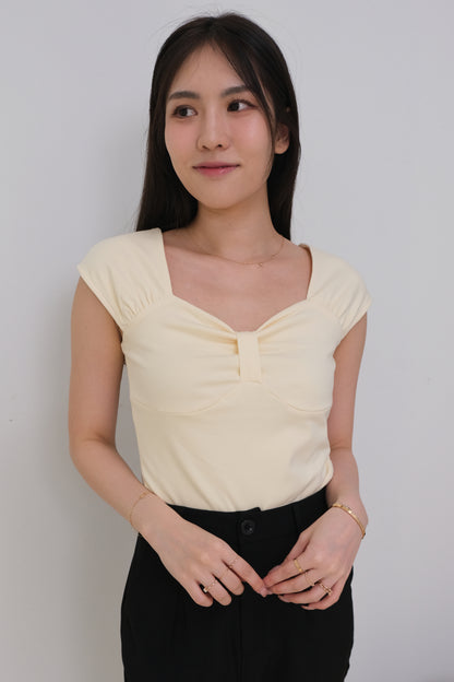 Amy Ribbon Basic Top in Yellow