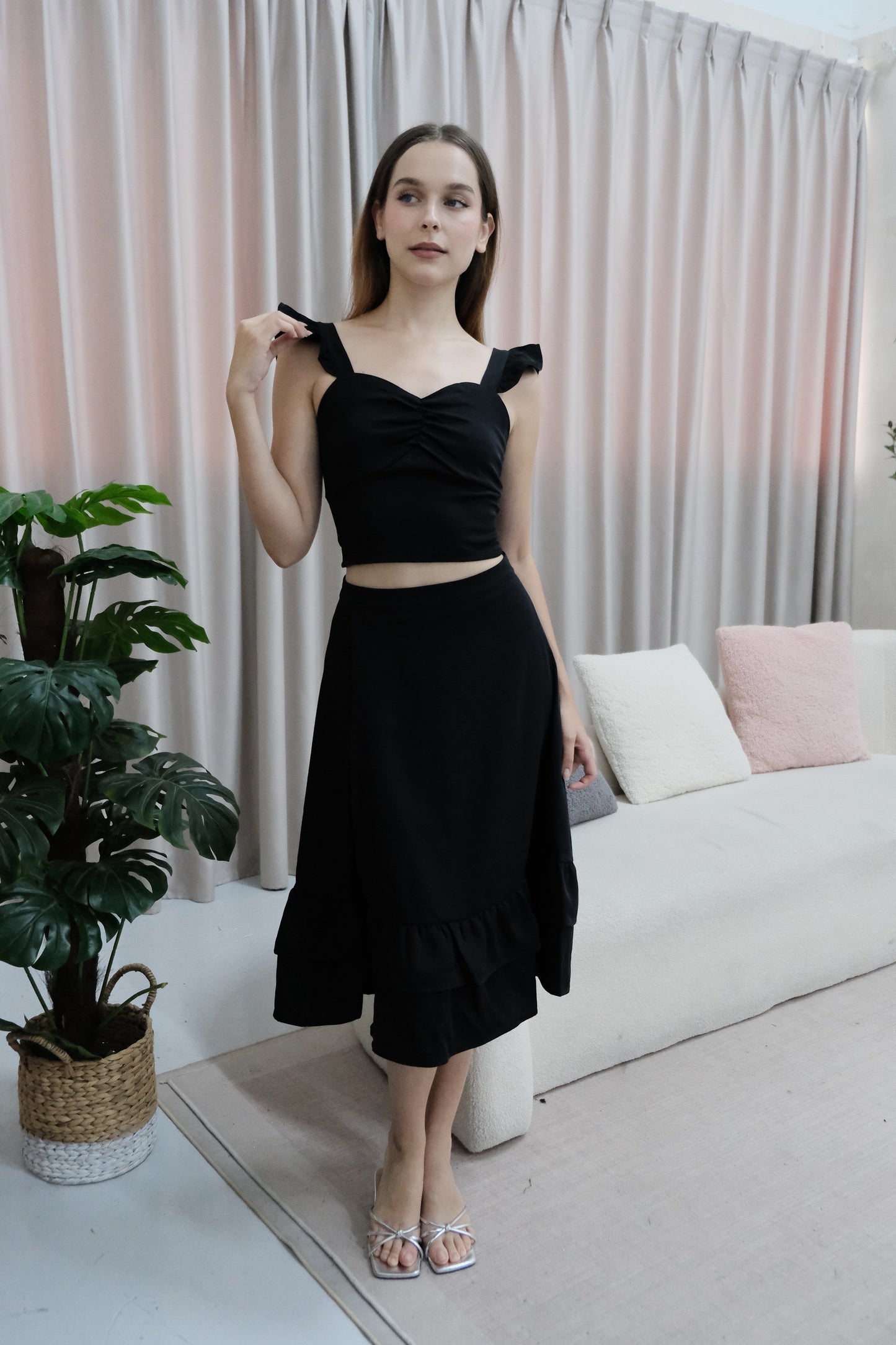 AVERYDAY Liora Flutter Midi Co-Ords in Black