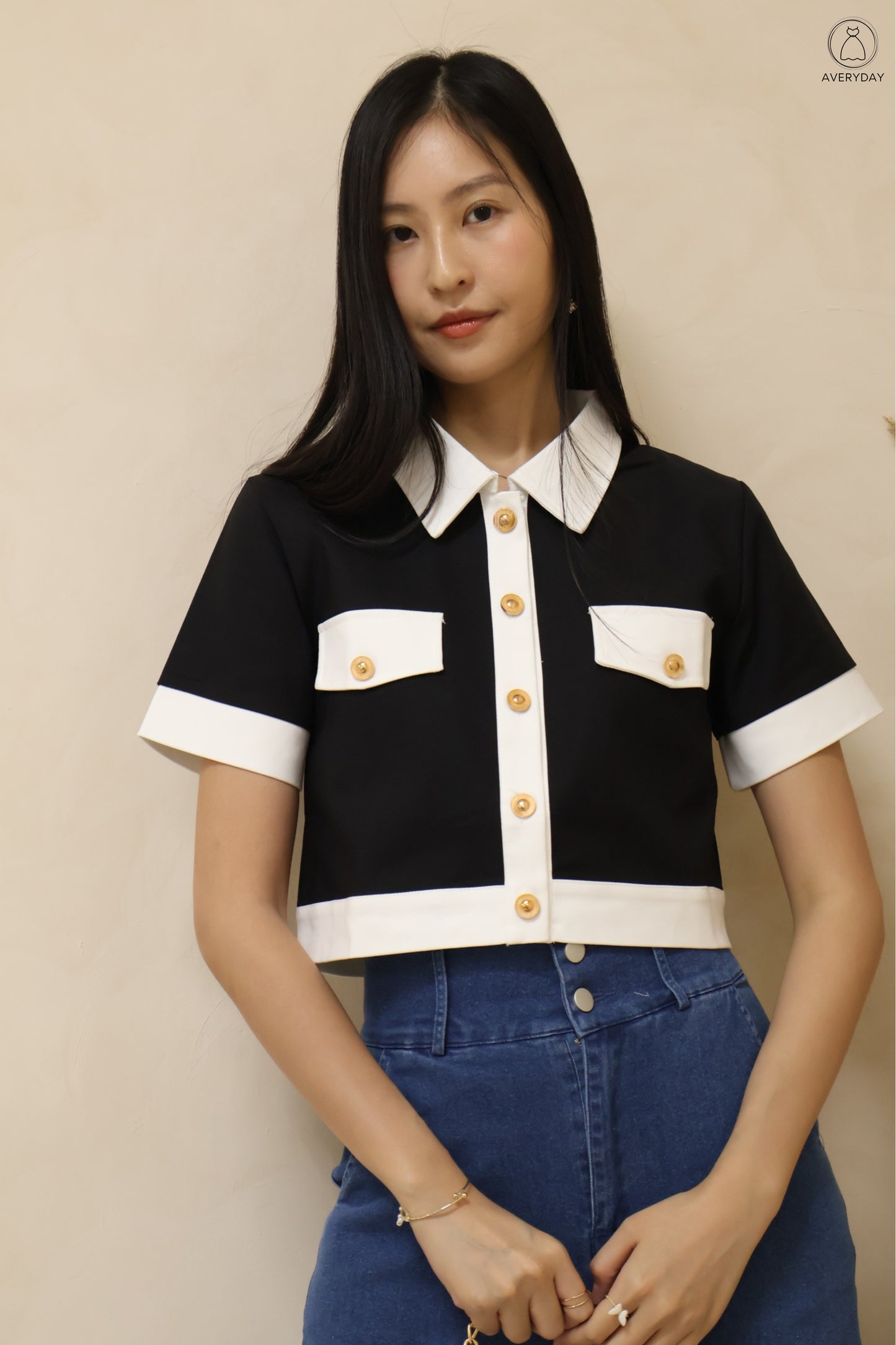 Sierra Collar Button Top In Black