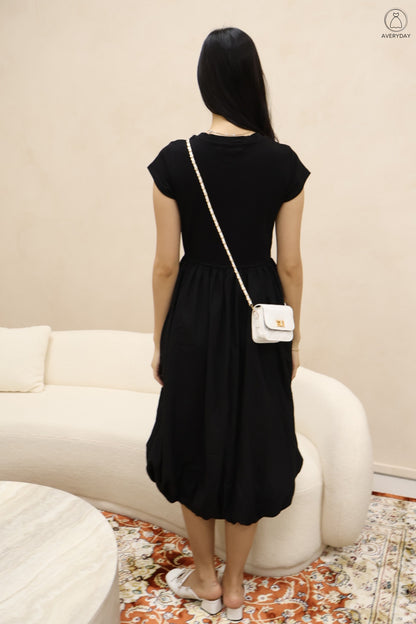 Xena Bubble Hem Pocket Midi Dress In Black (With Mini Sling Bag - White)