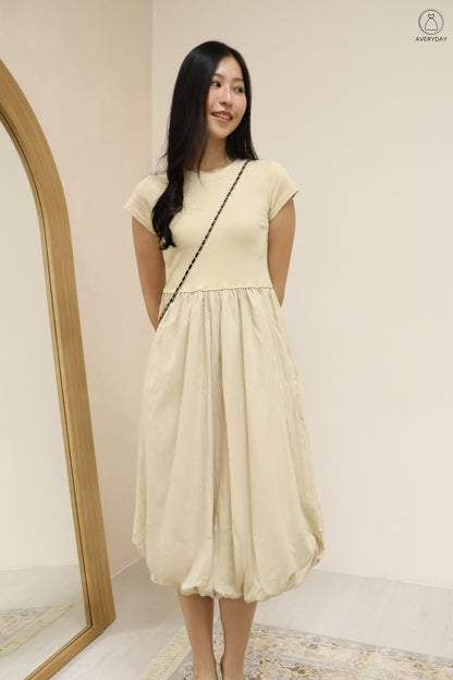 Xena Bubble Hem Pocket Midi Dress In Khaki (With Mini Sling Bag - Black)