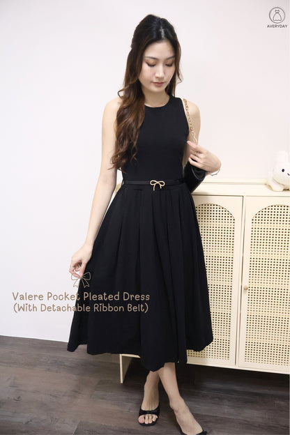 Valere Pocket Pleated Dress (With Detachable Ribbon Belt) In Black