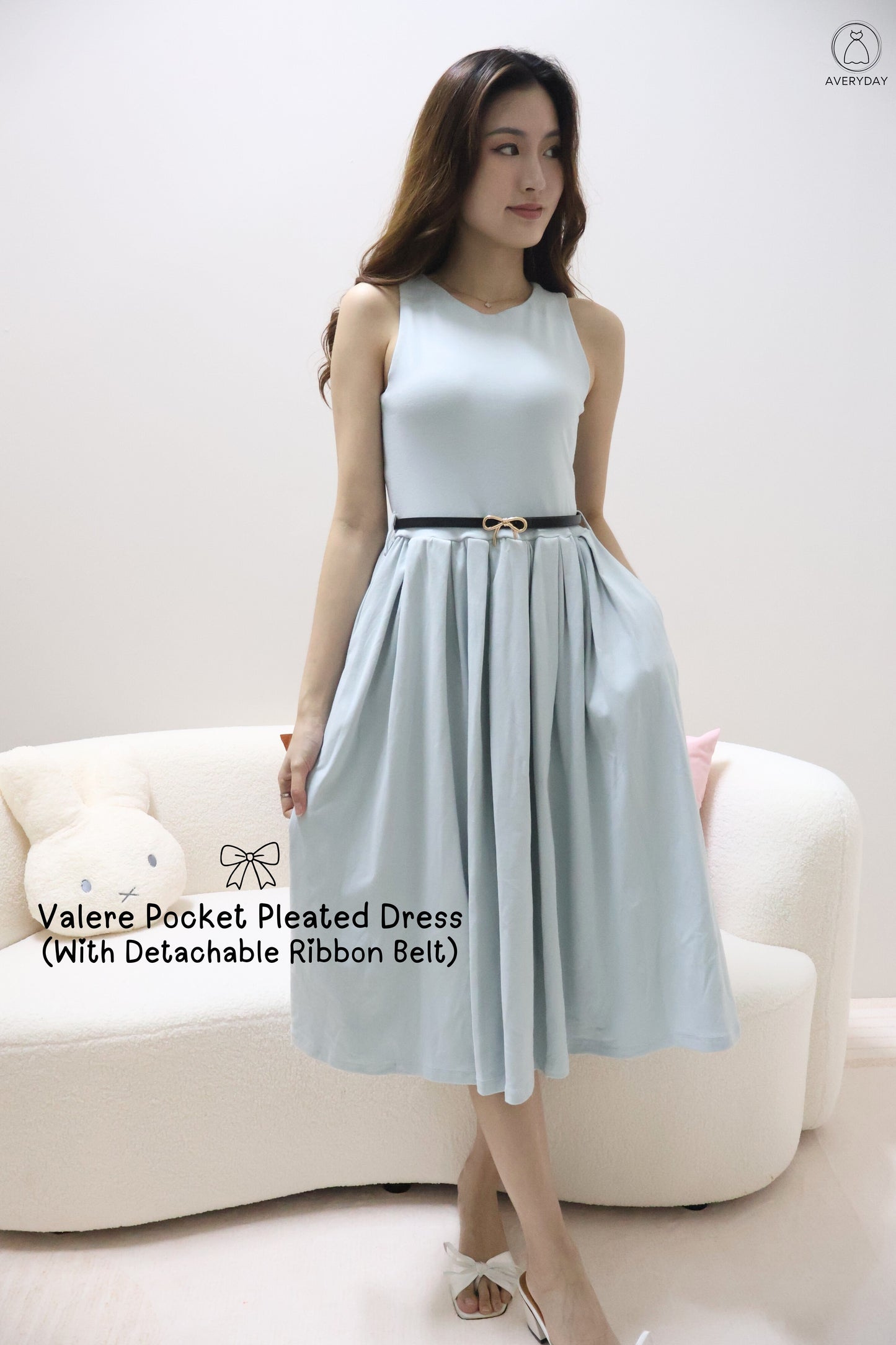 Valere Pocket Pleated Dress (With Detachable Ribbon Belt) In Blue