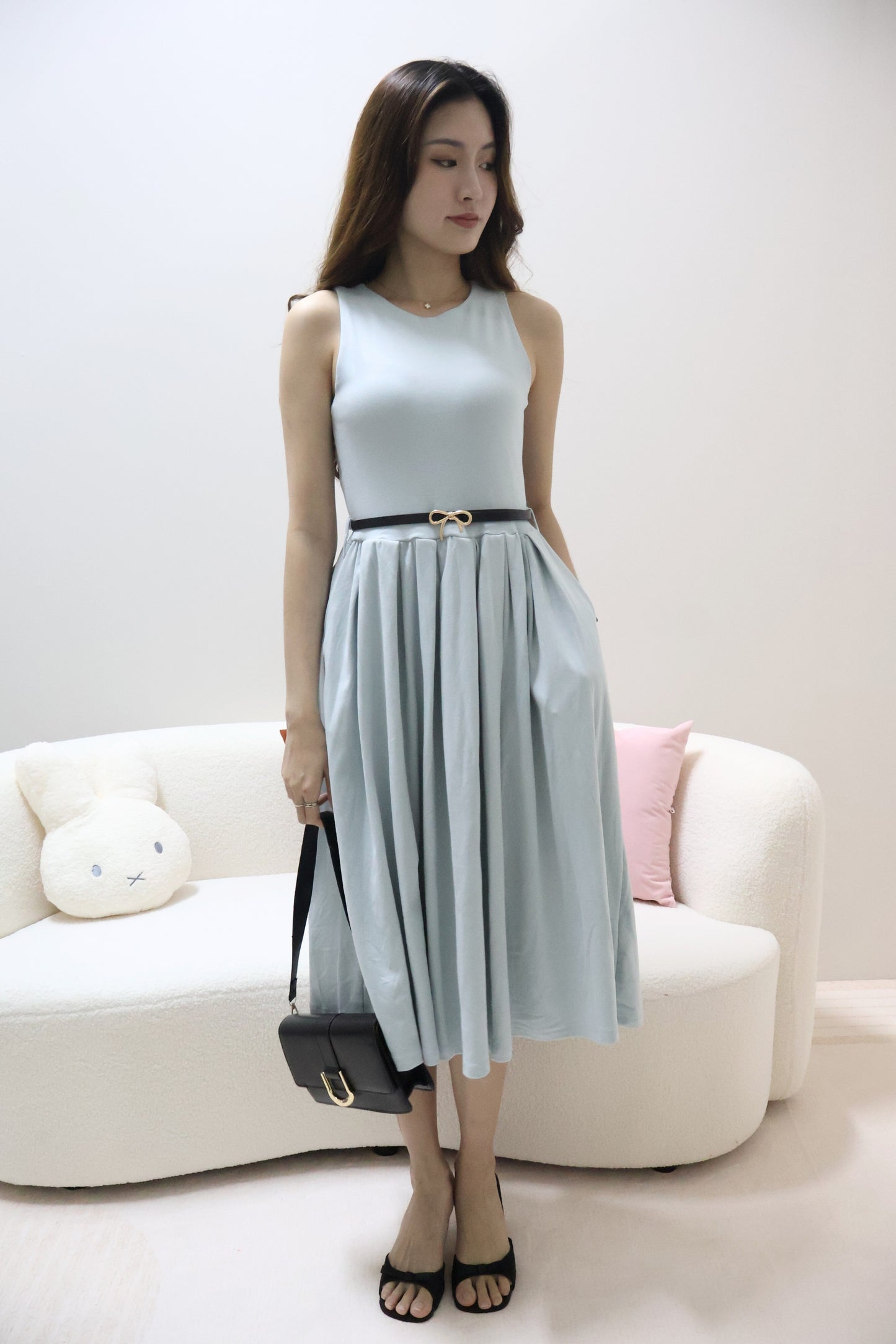 Valere Pocket Pleated Dress (With Detachable Ribbon Belt) In Blue