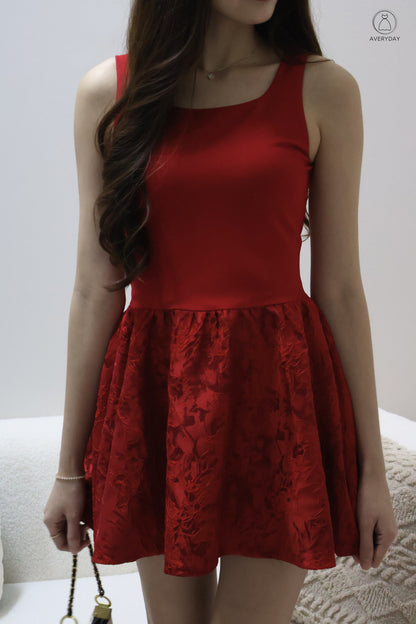 霓影 (Ní Yǐng) Festive  Bloom Lace Romper Dress In Scarlett (With Camellia Chain Sling)