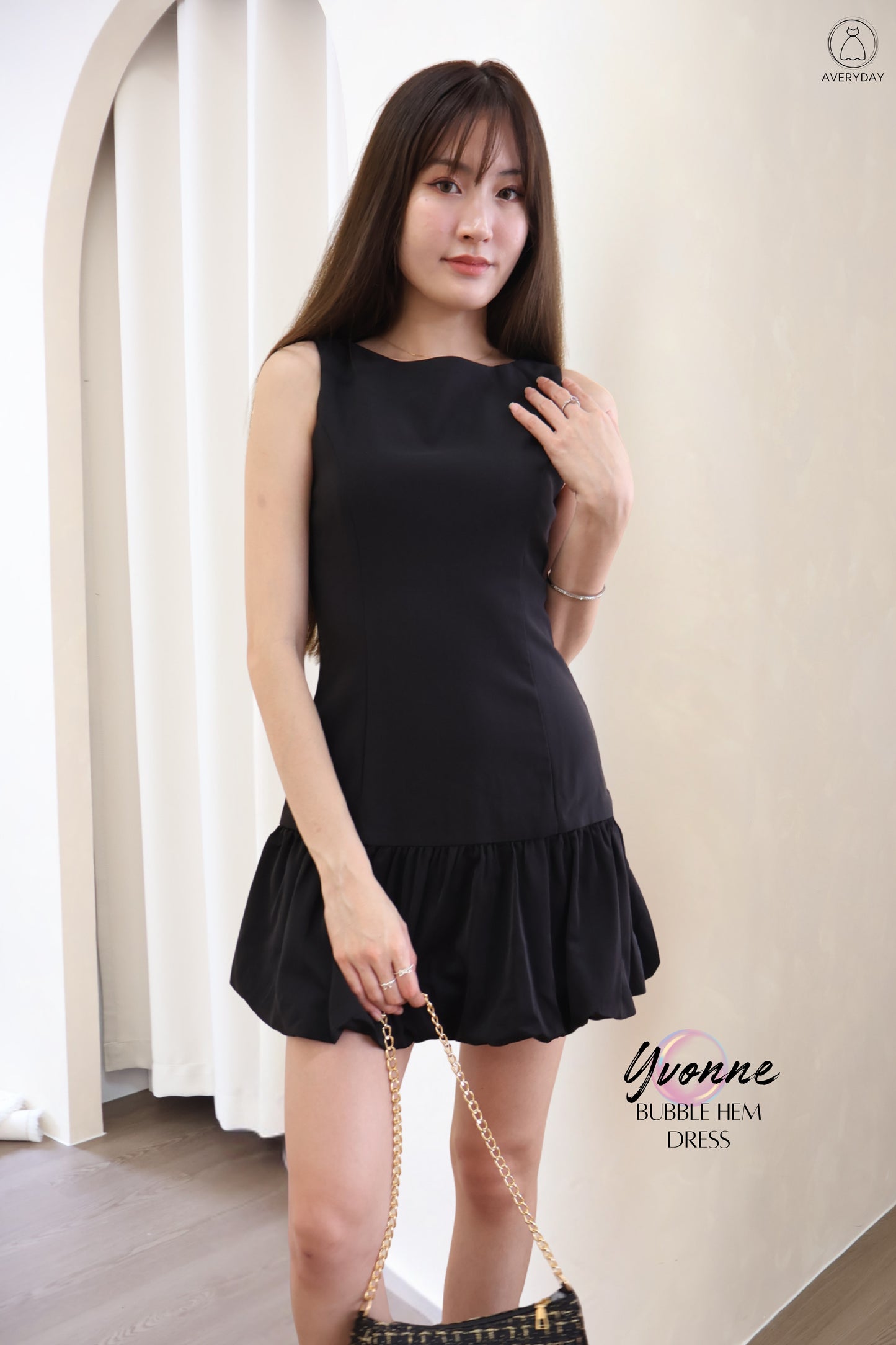 Yvonne Bubble Hem Dress In Black