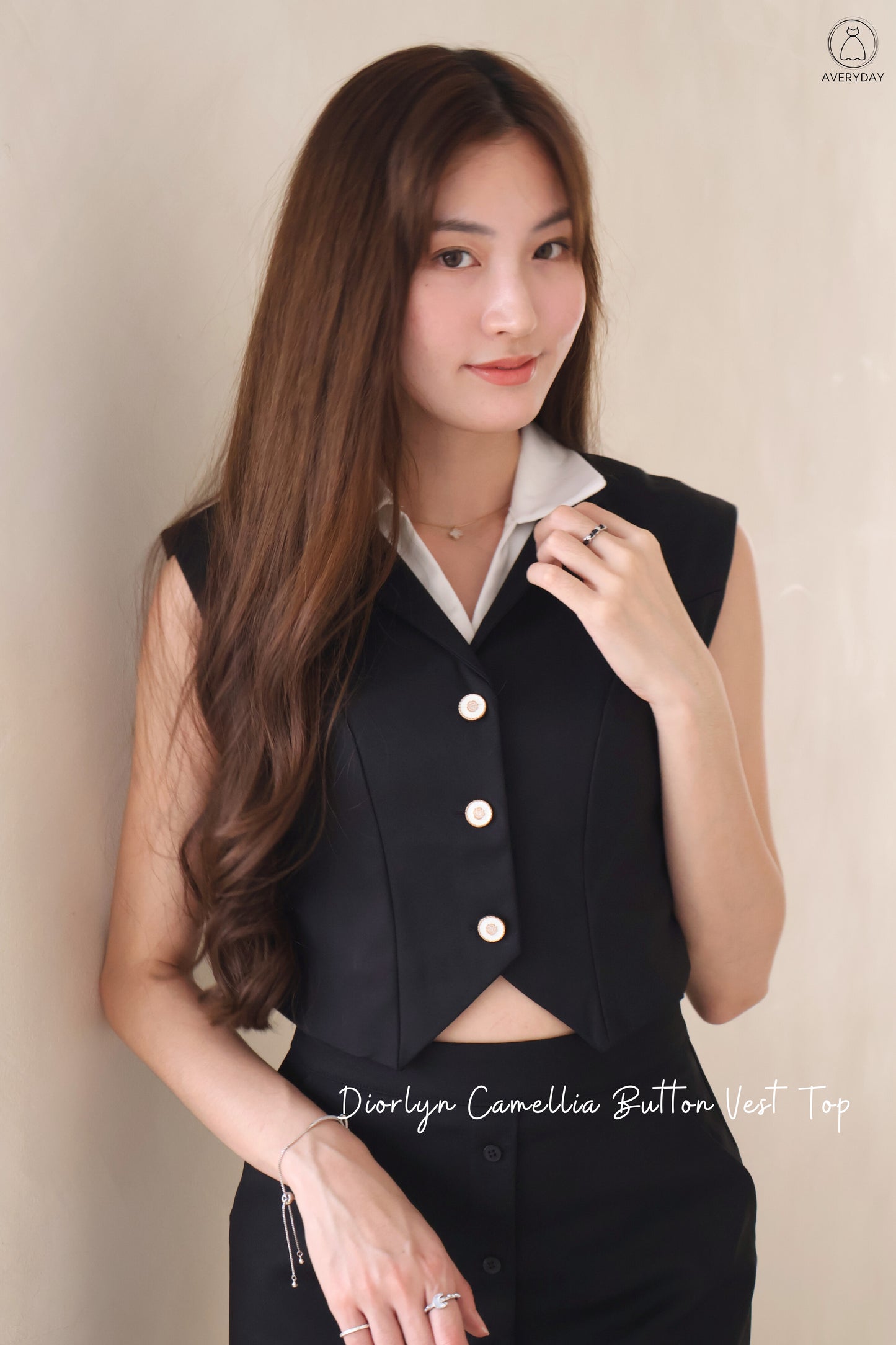 Diorlyn Camellia Button Vest Top In Black