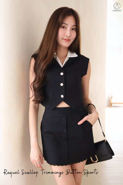 Raquel Scallop Trimmings Button Skorts In Black