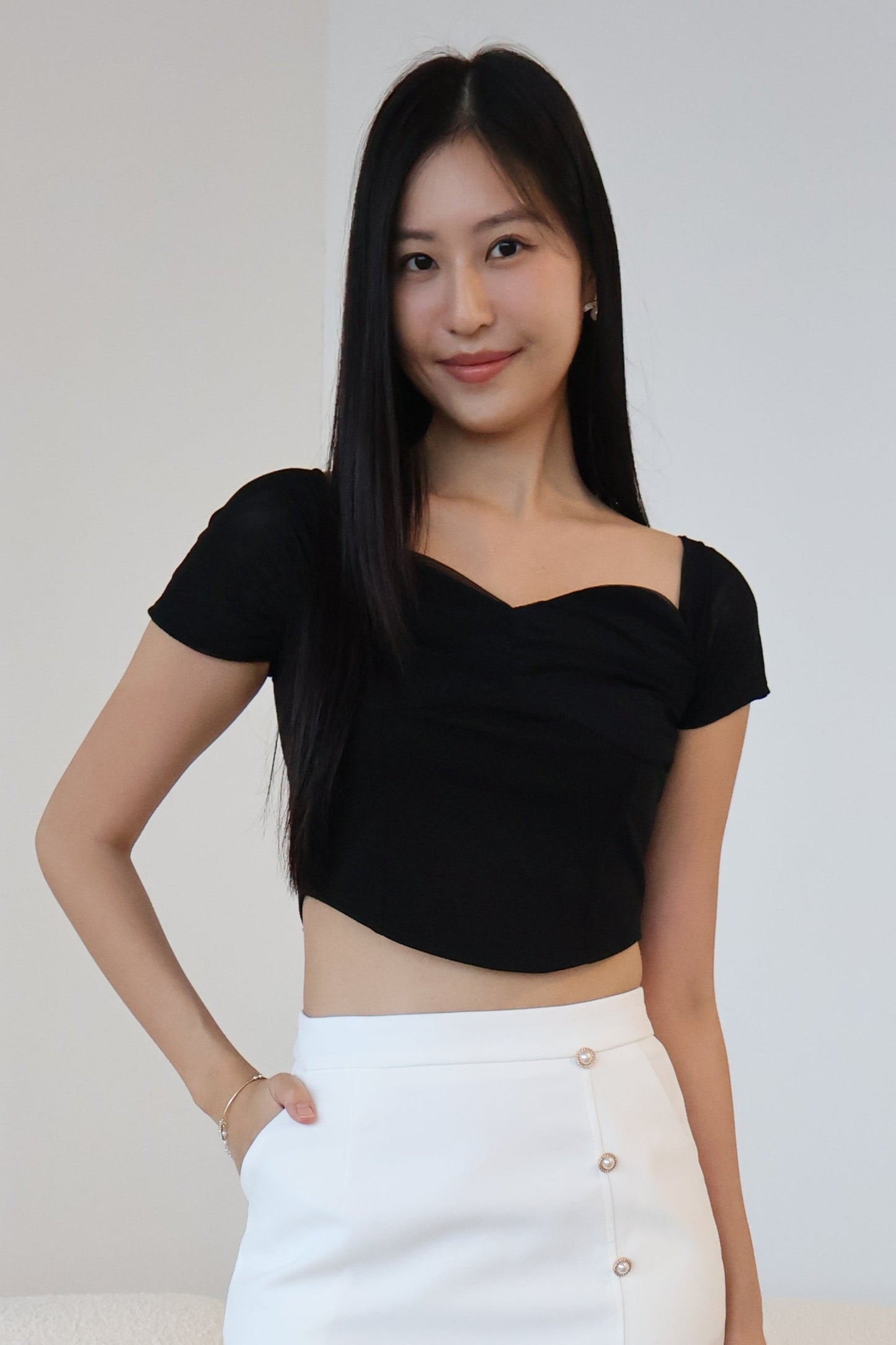 Tisha Mesh Sweetheart Neckline Top In Black